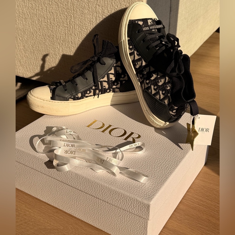 Dior Walk’n’Dior Deep Blue Oblique Sneakers